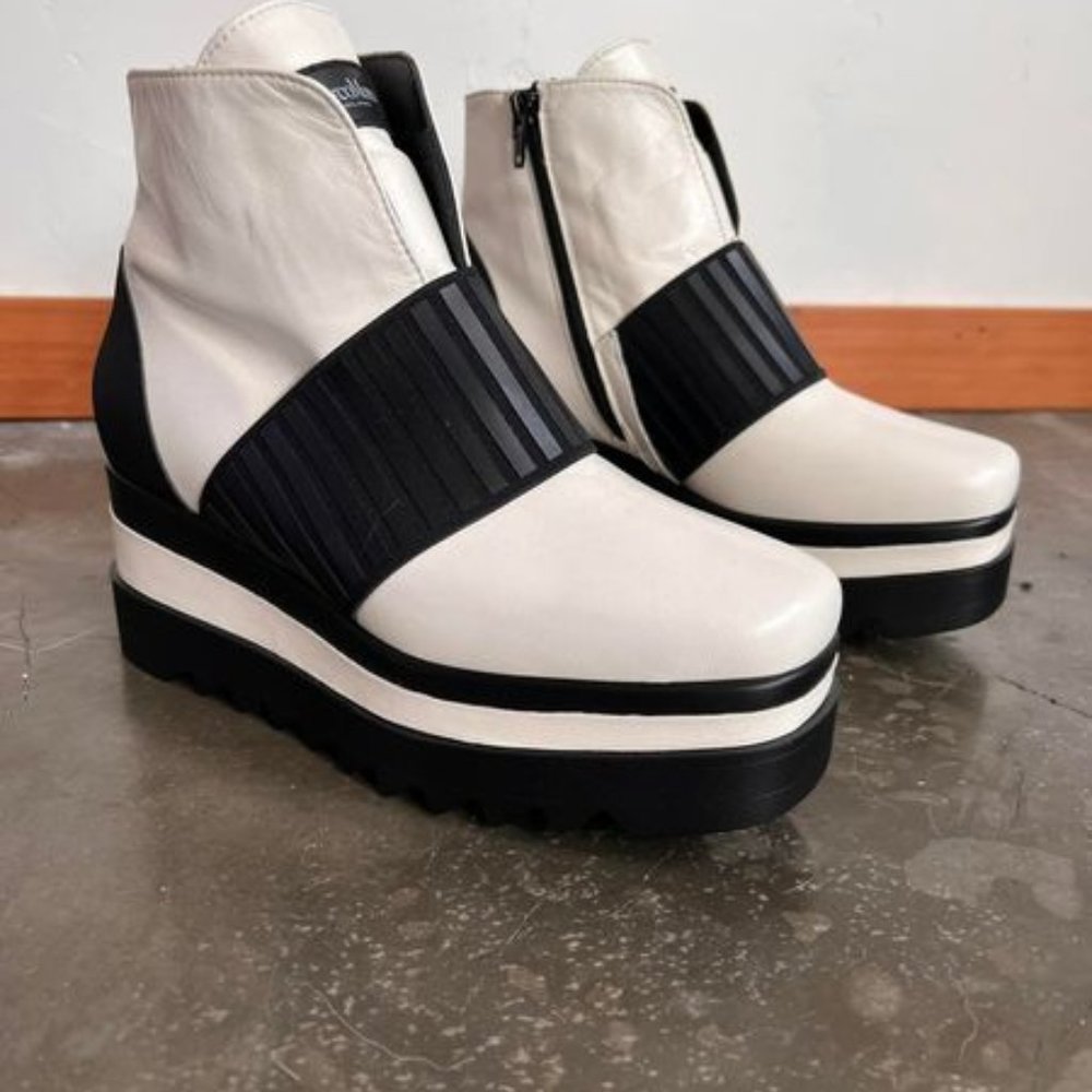 Marco Moreo Architectural Two-Tone Italian Leather Platform Boots  (EU 38)